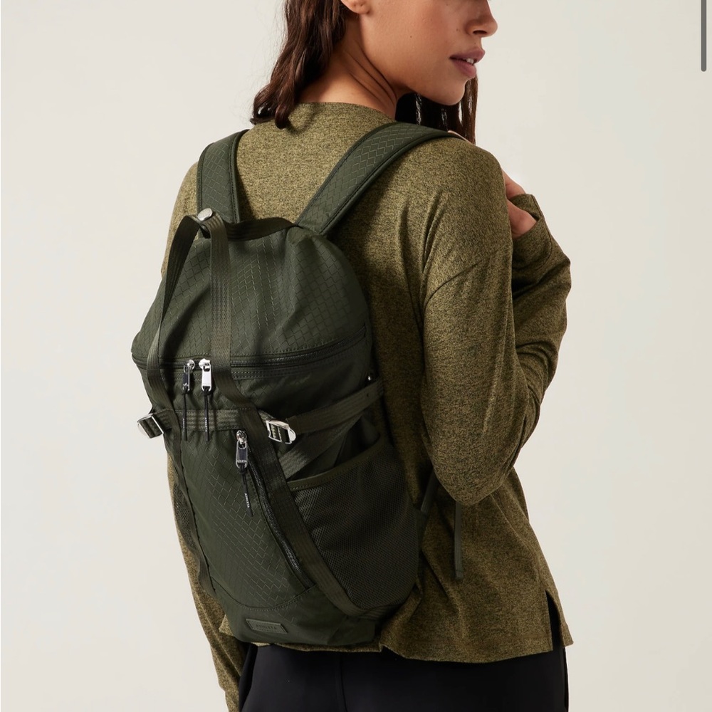 Athleta Excursion backpack